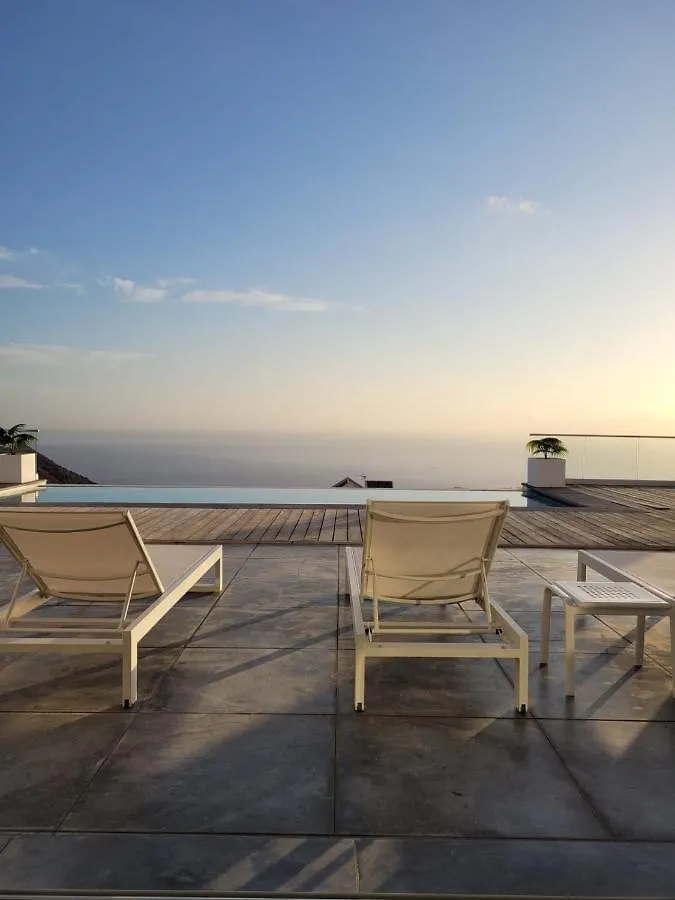 B&L Services - Villa Roque Del Conde 阿德耶 0*,